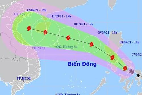 Bão mạnh tiến gần Biển Đông, gió có thể giật trên cấp 13