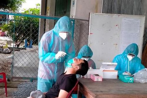 Vào điểm nóng truy F0