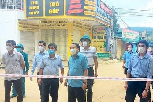 Nghệ An có một gia đình 5 F0, thành lập bệnh viện dã chiến số 6