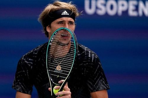 Zverev vào tứ kết US Open sau loạt 'đấu súng' nghẹt thở