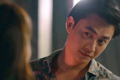 Phản ứng của vợ Tiến Lộc khi xem cảnh nhạy cảm của chồng trong '11 tháng 5 ngày'