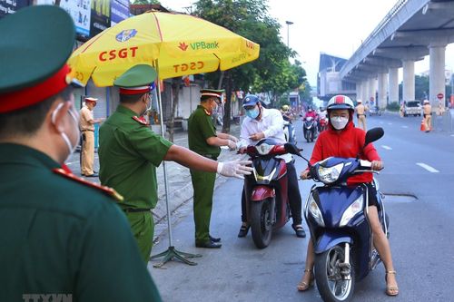 Sáng 7/9, chốt kiểm dịch COVID-19 tại Cầu Diễn đã thông thoáng