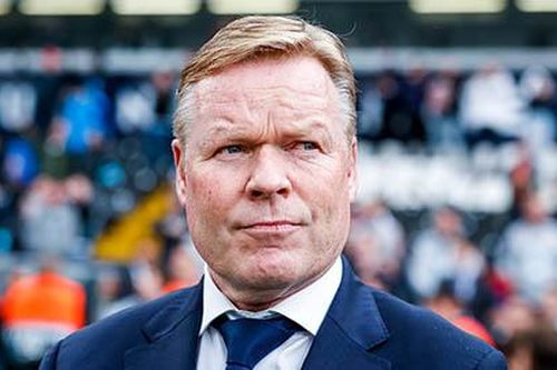 Koeman đang tự đào hố chôn mình