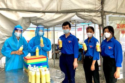 Đạ Tẻh: Đoàn viên gây quỹ ủng hộ chốt bảo vệ vùng xanh