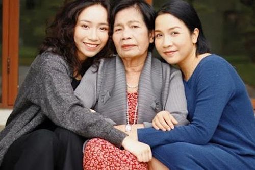 Mẹ ruột Mỹ Linh 'trái lời' chồng bảo vệ giấc mơ của con gái: 'Hát thì xấu cái gì, ai phải hổ thẹn'