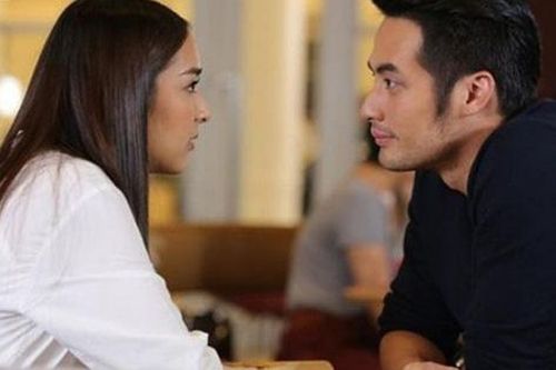 Con rể dọa 'cẩn thận không con tống về ngoại', bố vợ đáp lại bằng nụ cười tươi nhưng hành động tiếp theo của ông mới thực sự 'hiểm'