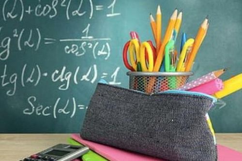 Học sinh Hà Nội thiếu đồ dùng học tập, giá tăng cao, đặt nhiều ngày vẫn không thấy giao