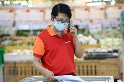 Công an TP.HCM nói về nguyên nhân người dân 'bom hàng' đi chợ hộ