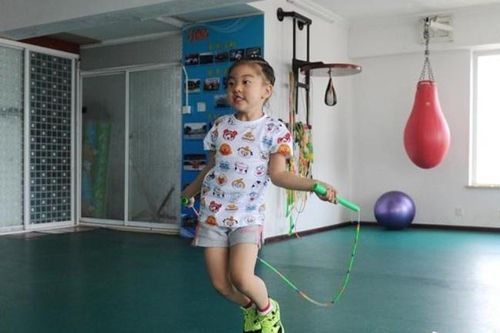 Bé gái Trung Quốc mắc bệnh vì mẹ ép phải 'cao, gầy và xinh xắn hơn'