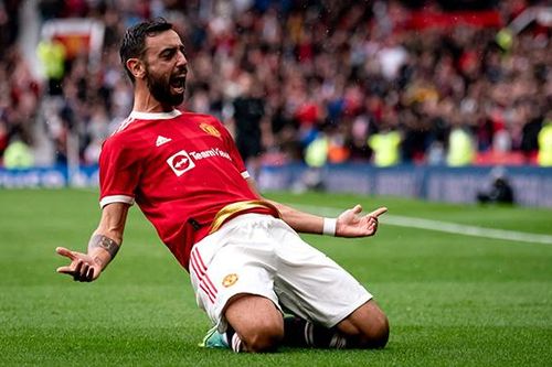 Tin MU 8/9: Bruno Fernandes nhận giải thưởng đầu tiên. MU tìm người thay Pogba và Matic
