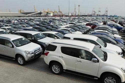 Công nghiệp ô tô 'cứu' nền kinh tế trong đại dịch