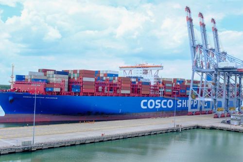 Cảng quốc tế Cái Mép đón tàu container có sức chứa lớn nhất từ trước đến nay