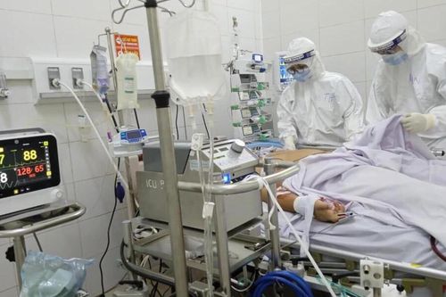 Cứu sống bệnh nhân Covid-19 bằng mọi giá