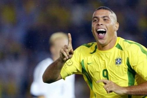 'Người ngoài hành tinh' cảnh báo Messi và PSG những khó khăn tại đấu trường Cúp C1