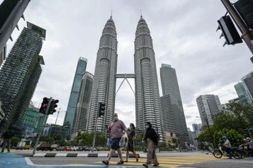 Malaysia mở lại rạp chiếu phim dành cho người tiêm đủ hai mũi vắc xin COVID-19