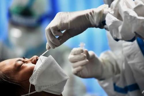 Thái Lan xét nghiệm COVID-19 đại trà tại 'khu ổ chuột' lớn nhất Bangkok