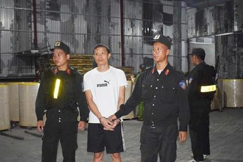 Đường dây xuất lậu hàng nghìn tấn quặng