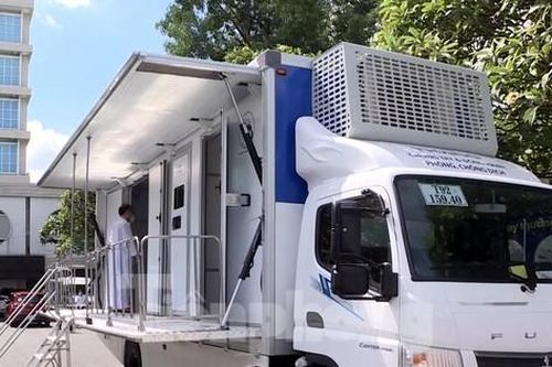 Cận cảnh 'siêu xe' chục tỉ chụp X-quang, siêu âm lưu động hỗ trợ điều trị COVID-19