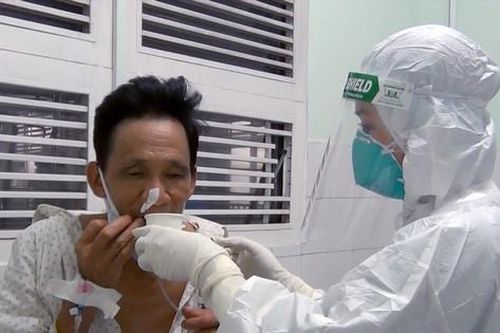 Cận chiến với COVID-19: Những chiến binh thầm lặng