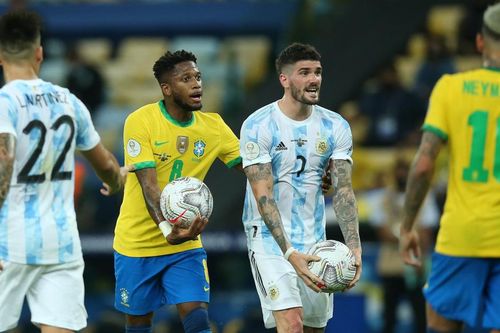 MU, Liverpool méo mặt nhận đòn trừng phạt của FIFA