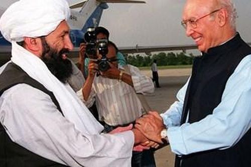 Tay súng bị FBI truy nã gắt gao nhất trở thành Bộ trưởng Nội vụ trong chính quyền Taliban