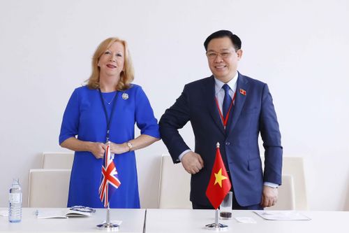 Chủ tịch Quốc hội tiếp Phó Chủ tịch Hạ viện Vương quốc Anh