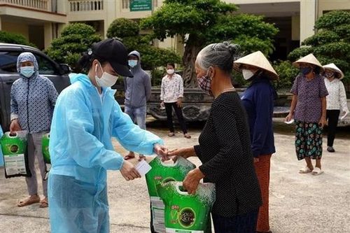 Chuẩn nghèo về thu nhập của Hà Nội cao hơn mức chung của cả nước