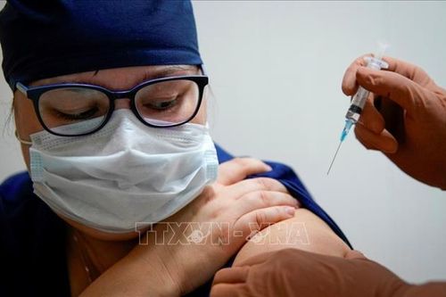 Argentina đẩy nhanh chương trình tiêm vaccine