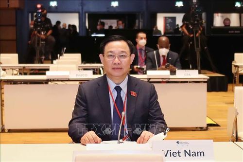 Chủ tịch Quốc hội nêu những thách thức trong quá trình phục hồi sau đại dịch