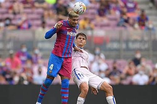 Hoãn trận Sevilla vs Barca tại La Liga cuối tuần này