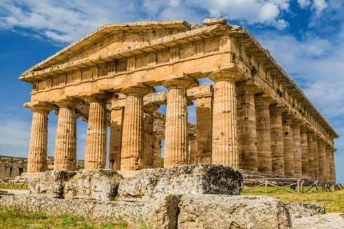 Những tàn tích Hy Lạp cổ còn lưu giữ ở Italia