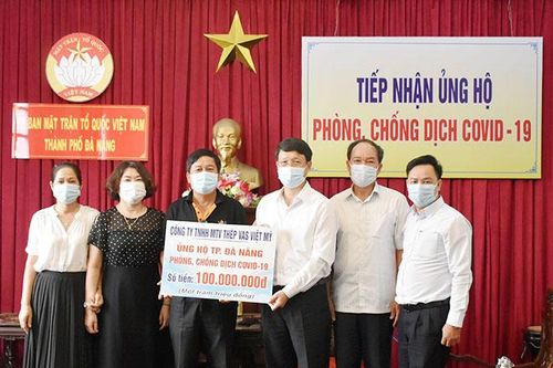 Nêu cao đoàn kết, quyết tâm kiểm soát Covid-19