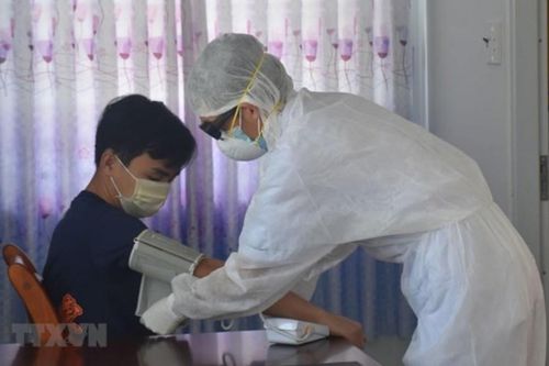 Làm gì để tránh lây nhiễm cho người sống cùng khi có ca F0 điều trị tại nhà?