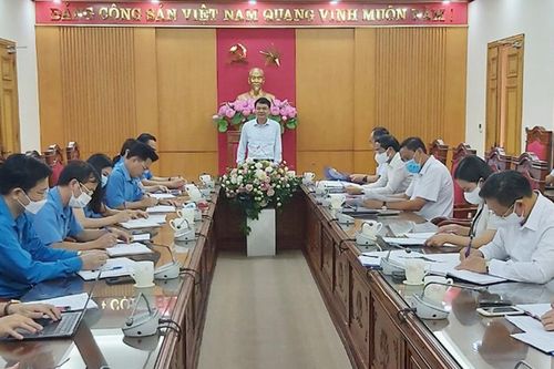 Ban Thường vụ Tỉnh ủy làm việc với Liên đoàn Lao động tỉnh