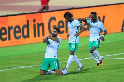 Vòng loại World Cup 2022: Ả Rập Xê Út chật vật thắng Oman