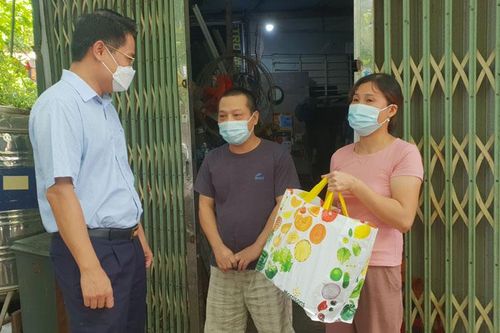 Nhiều nguồn lực hỗ trợ người có hoàn cảnh khó khăn trong đại dịch