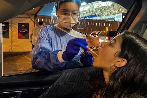 Gia tăng ca mắc COVID-19 mới tại Israel và kinh nghiệm dành cho những nước châu Á