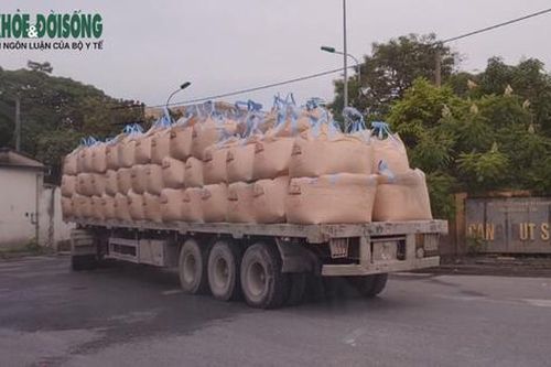 Tổng cục Đường bộ Việt Nam đề nghị ngăn chặn tình trạng xe chở xi măng quá tải 'lộng hành' ở Hà Nam