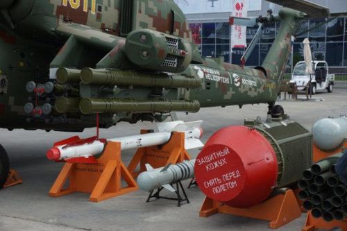 Ukraine 'giật mình' khi chứng kiến Mi-28NM Nga mang tên lửa Khrizantema-VM