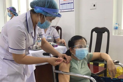 Cần Thơ tiêm vaccine Covid-19 cho người khuyết tật