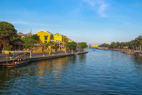 Việt Nam có thể đón khách quốc tế ở Hội An, Đà Lạt