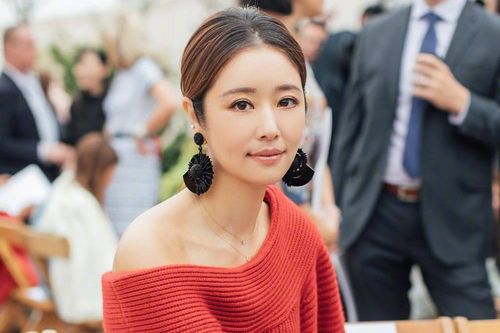 660 công ty của nghệ sĩ Trung Quốc bị giải thể