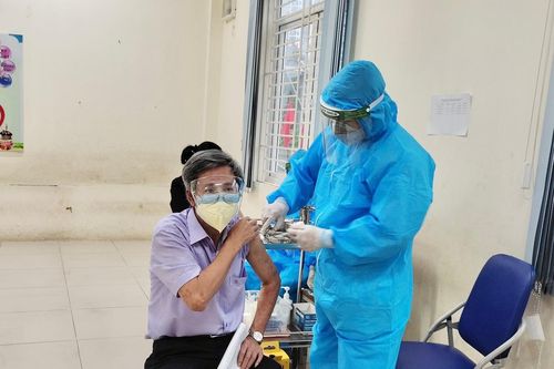 Chùm ảnh: Quận Thanh Xuân đẩy nhanh chiến dịch tiêm chủng vaccine phòng Covid-19 quy mô lớn