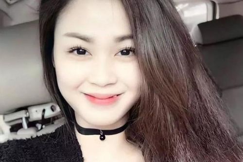 Ngắm Lương Thu Trang 'Hướng dương ngược nắng' thời mũi tẹt răng khểnh