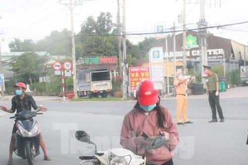 Ai được phép ra đường, lĩnh vực kinh doanh nào được hoạt động sau 15/9 ở Bình Dương?