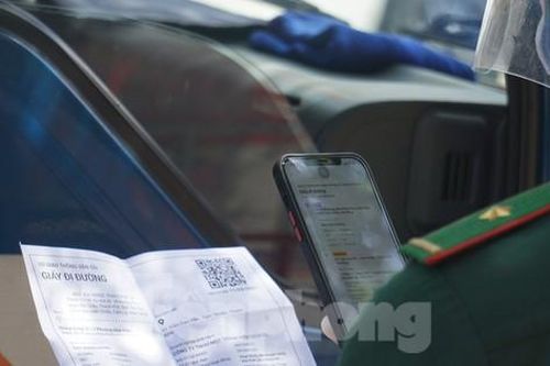 Đà Nẵng từ chối hơn 15.000 đơn vị đăng ký cấp giấy đi đường trong một ngày