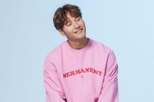 Kim Jong Kook quyên góp 70 triệu won lợi nhuận YouTube để làm từ thiện