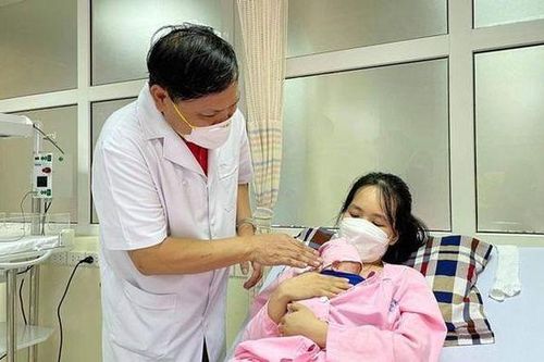 Kỳ tích nuôi dưỡng thành công trẻ sinh non chỉ nặng 400 gram