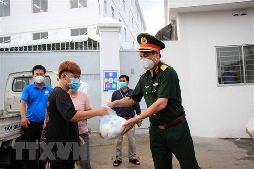 TP.HCM: Hỗ trợ hàng triệu lao động tiếp cận các gói chính sách