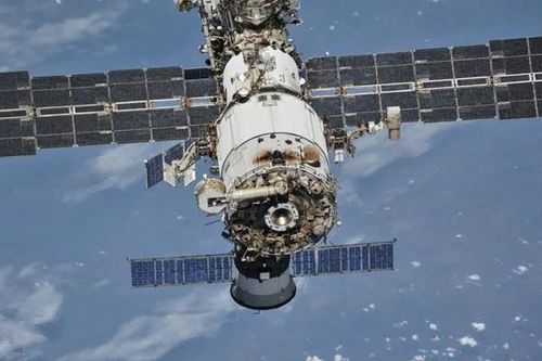 Phát hiện khói từ module chính của Nga trên ISS